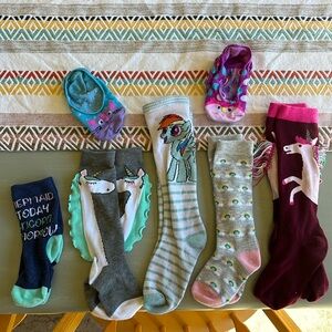 Girls elementary socks